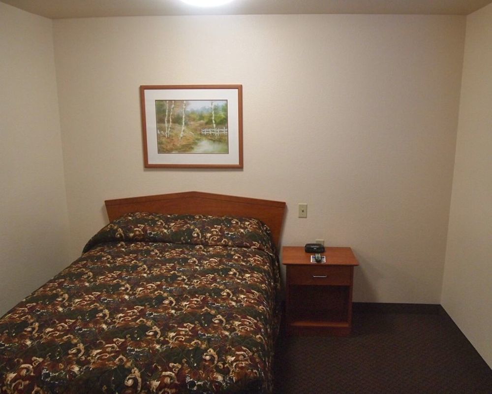 Woodspring Hotel 2*